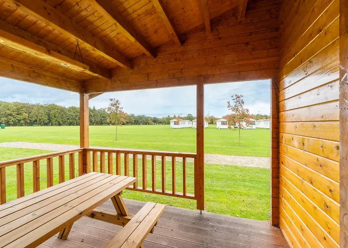 In Brabant Near Nature Reserves Σαλέ *