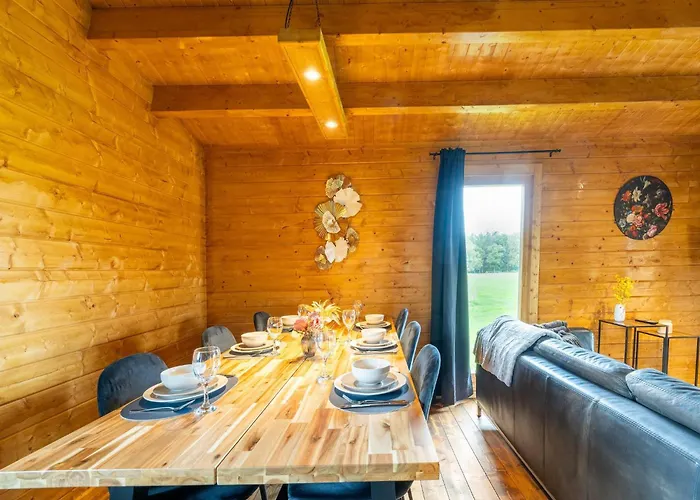 In Brabant Near Nature Reserves Σαλέ