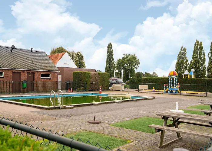 Σαλέ In Brabant Near Nature Reserves